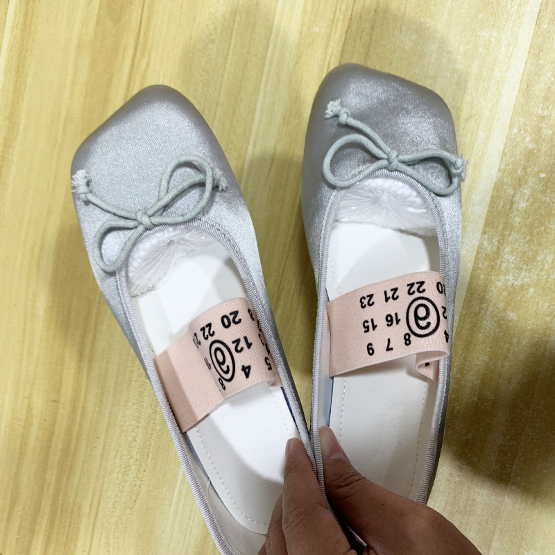 Womens Heels - 新しい女性のメリージェーンシューズ絶妙なラウンドヘッドローヒール女性のためのファッション浅いフラットシューズデザイナーシューズザパトスデムジェ