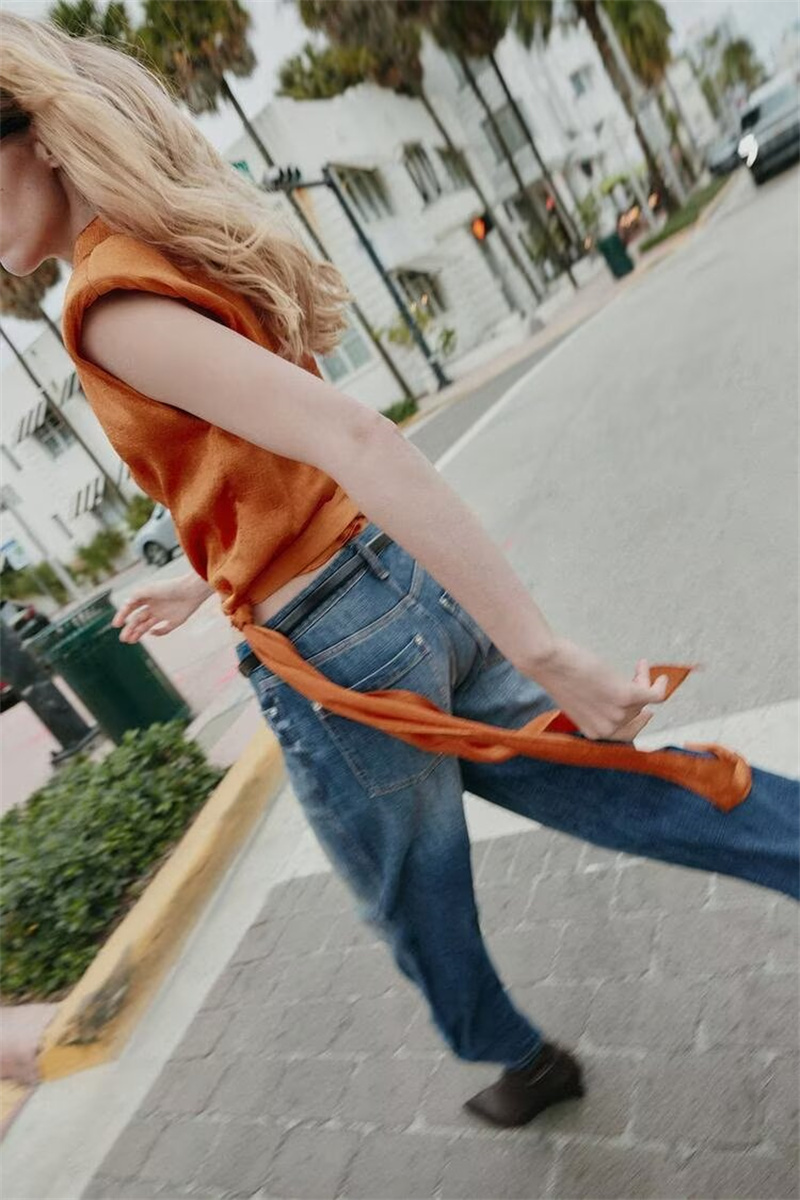 サテンショールカラーノースリーブクロップトップ、女性用エレガ - Silk Blouse のレビューと価格
