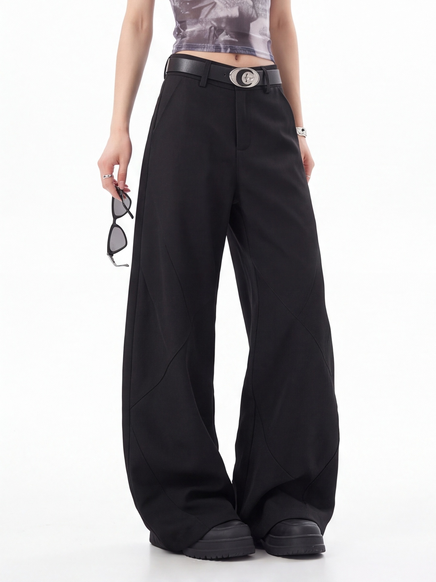 女性用ブラックハイウエストパンツ アントブランド テーラード - Tailored Trouser Wide のレビューと価格